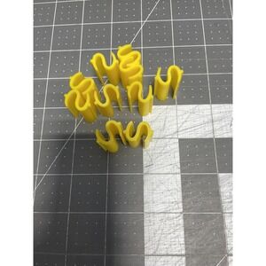 Race to Riches Wheeling Dealing Board‎ Game 10 Yellow Token Replacement Parts